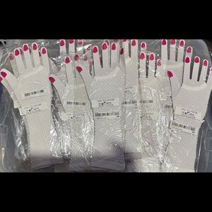 🎃6/$15  6 New White Fishnet Gloves